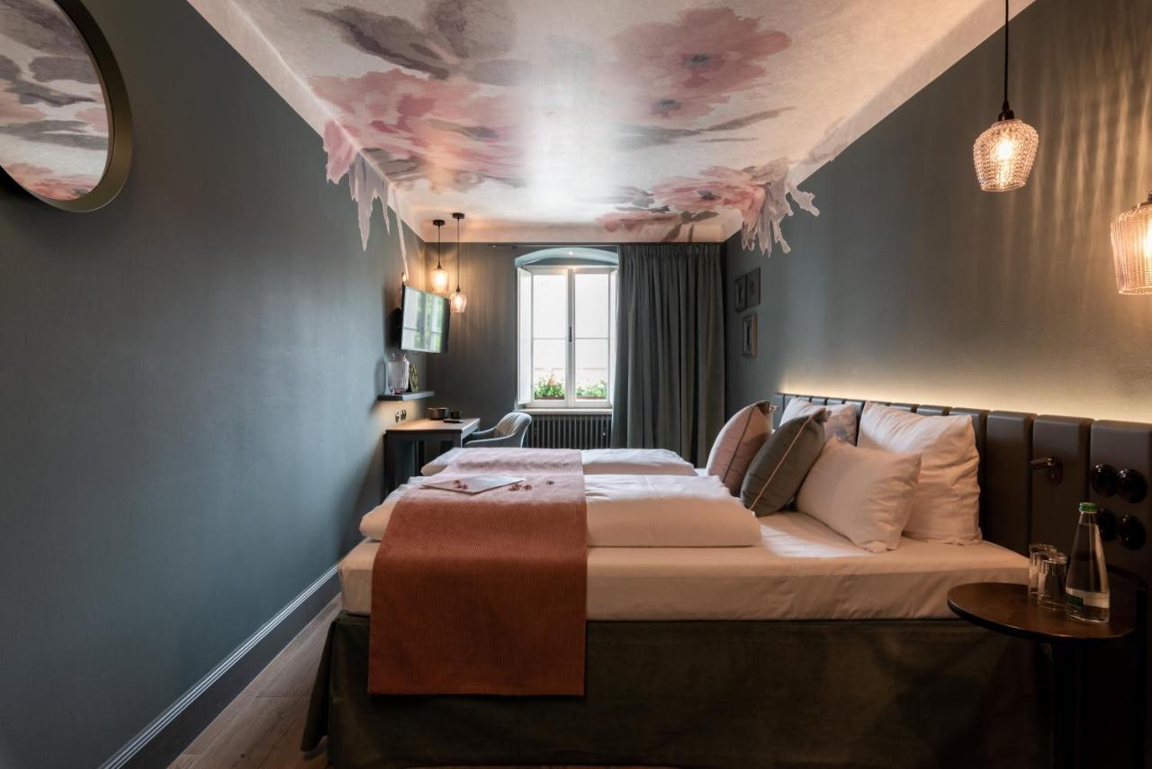 Hotel / Weingut Meintzinger Frickenhausen am Main Kültér fotó