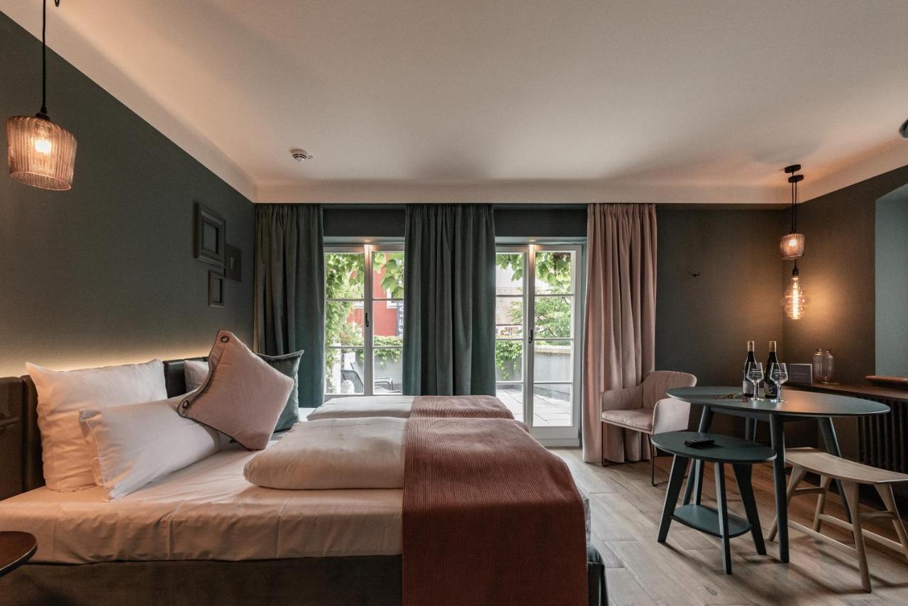 Hotel / Weingut Meintzinger Frickenhausen am Main Kültér fotó