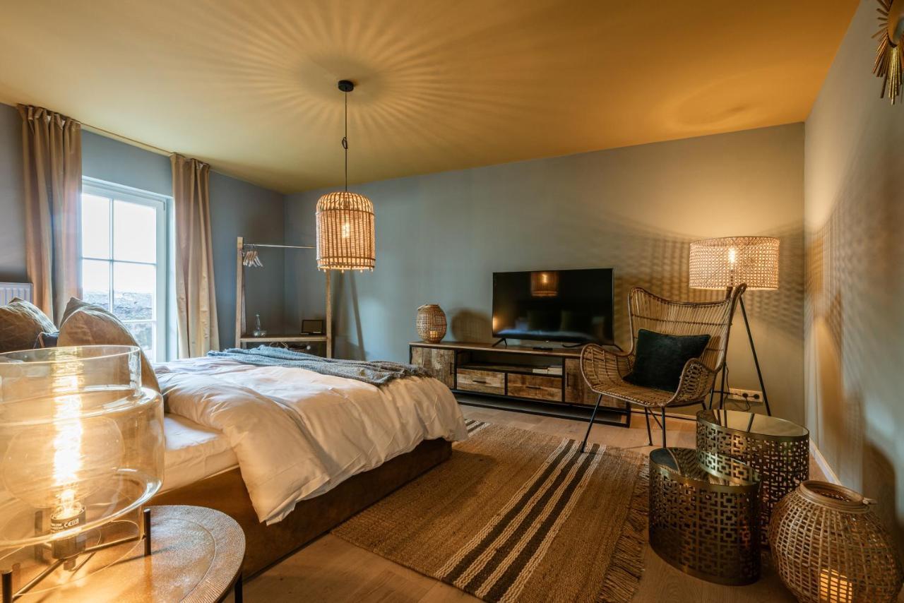 Hotel / Weingut Meintzinger Frickenhausen am Main Kültér fotó