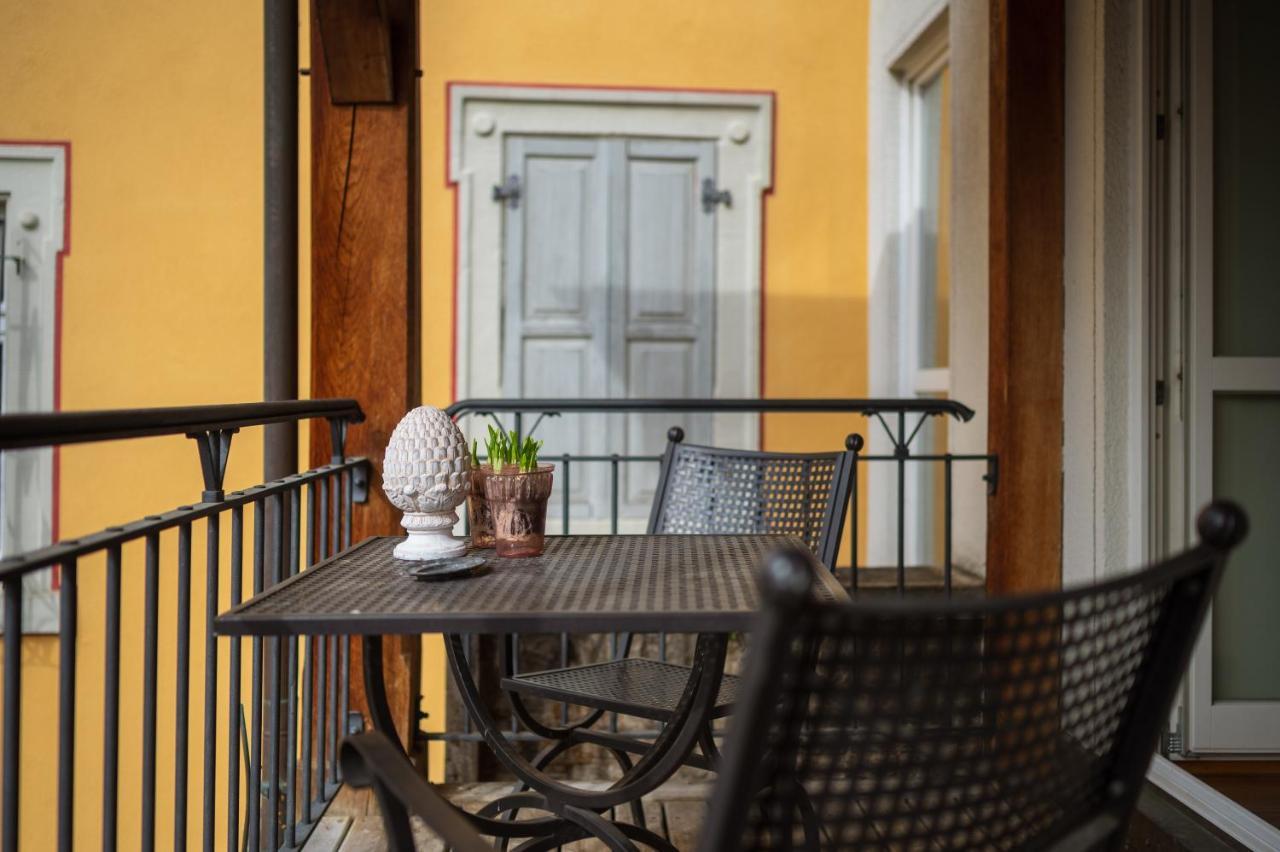Hotel / Weingut Meintzinger Frickenhausen am Main Kültér fotó