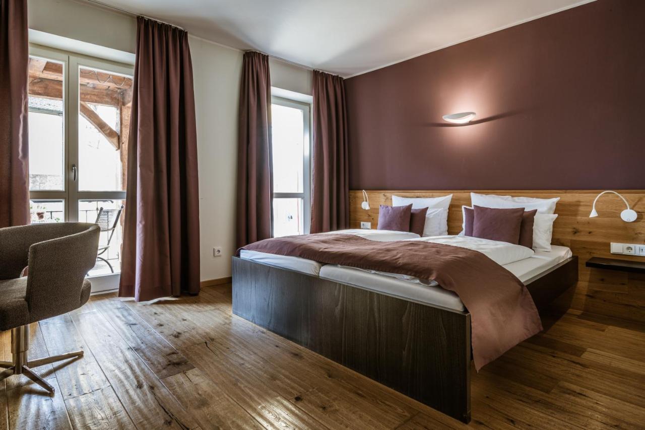 Hotel / Weingut Meintzinger Frickenhausen am Main Kültér fotó