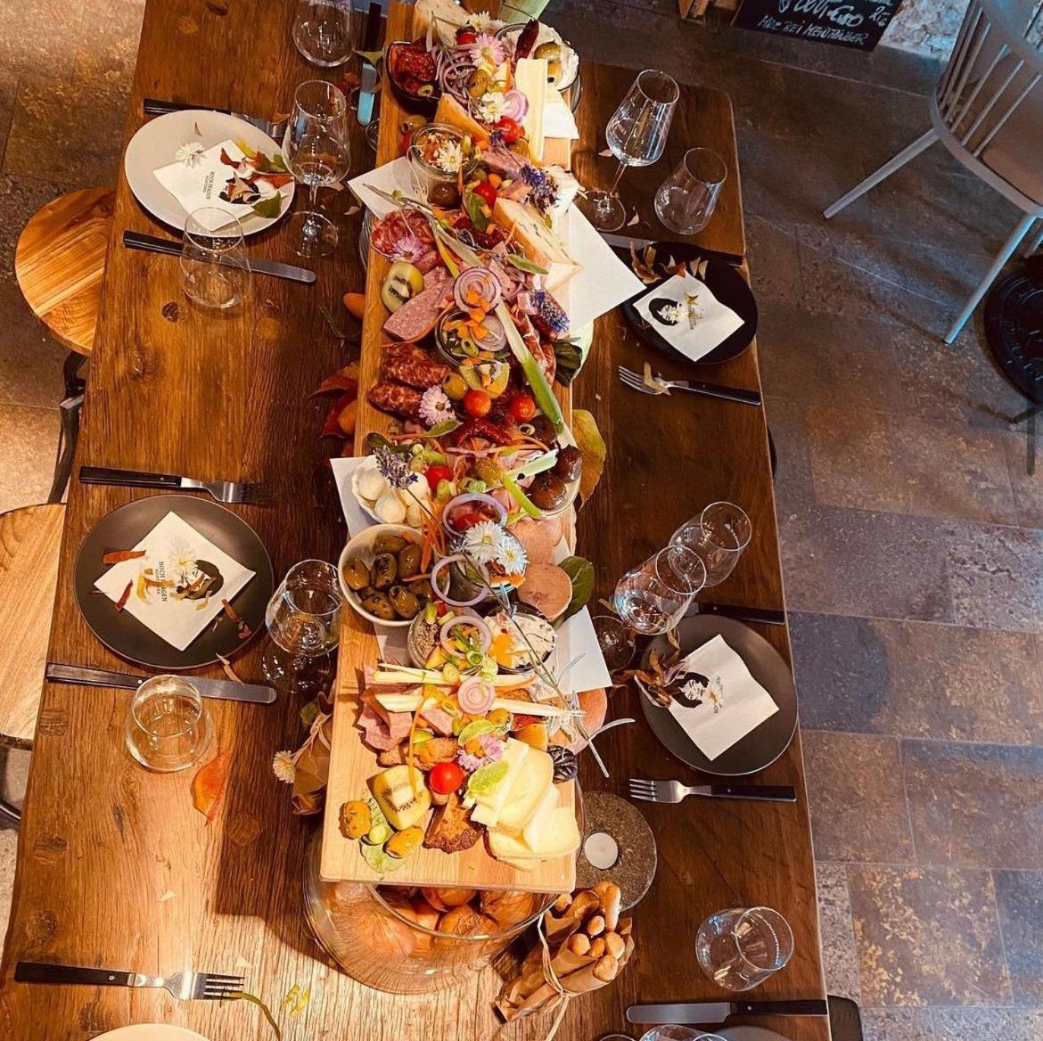 Hotel / Weingut Meintzinger Frickenhausen am Main Kültér fotó