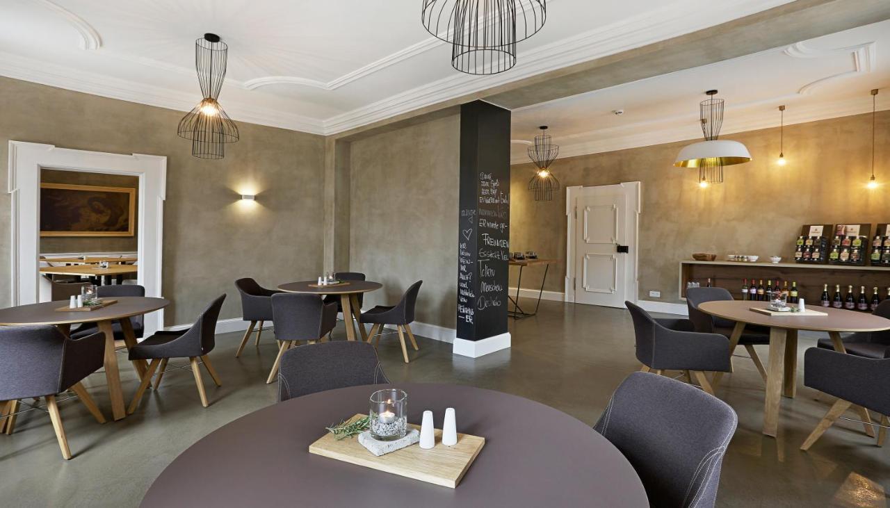 Hotel / Weingut Meintzinger Frickenhausen am Main Kültér fotó
